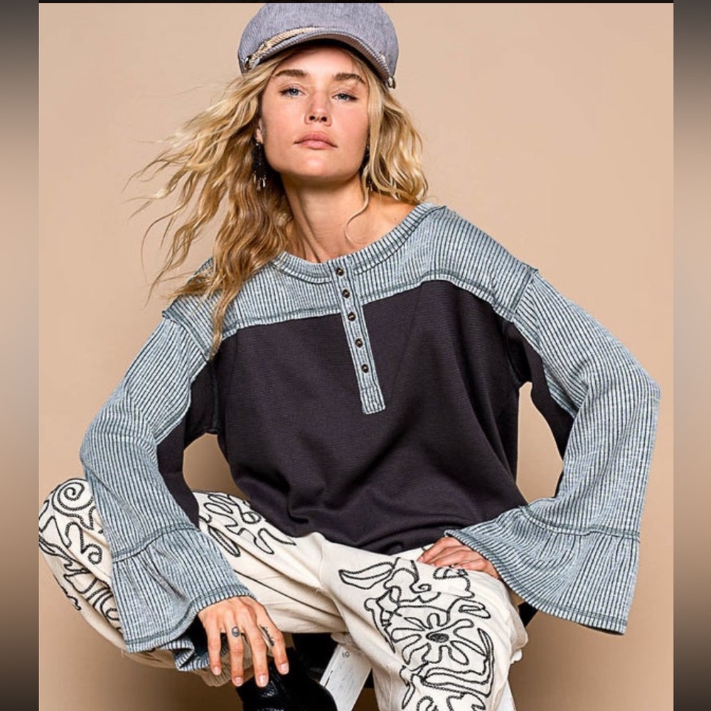 NWT: POL Brand bell sleeve shirt size Small (fits S-L)